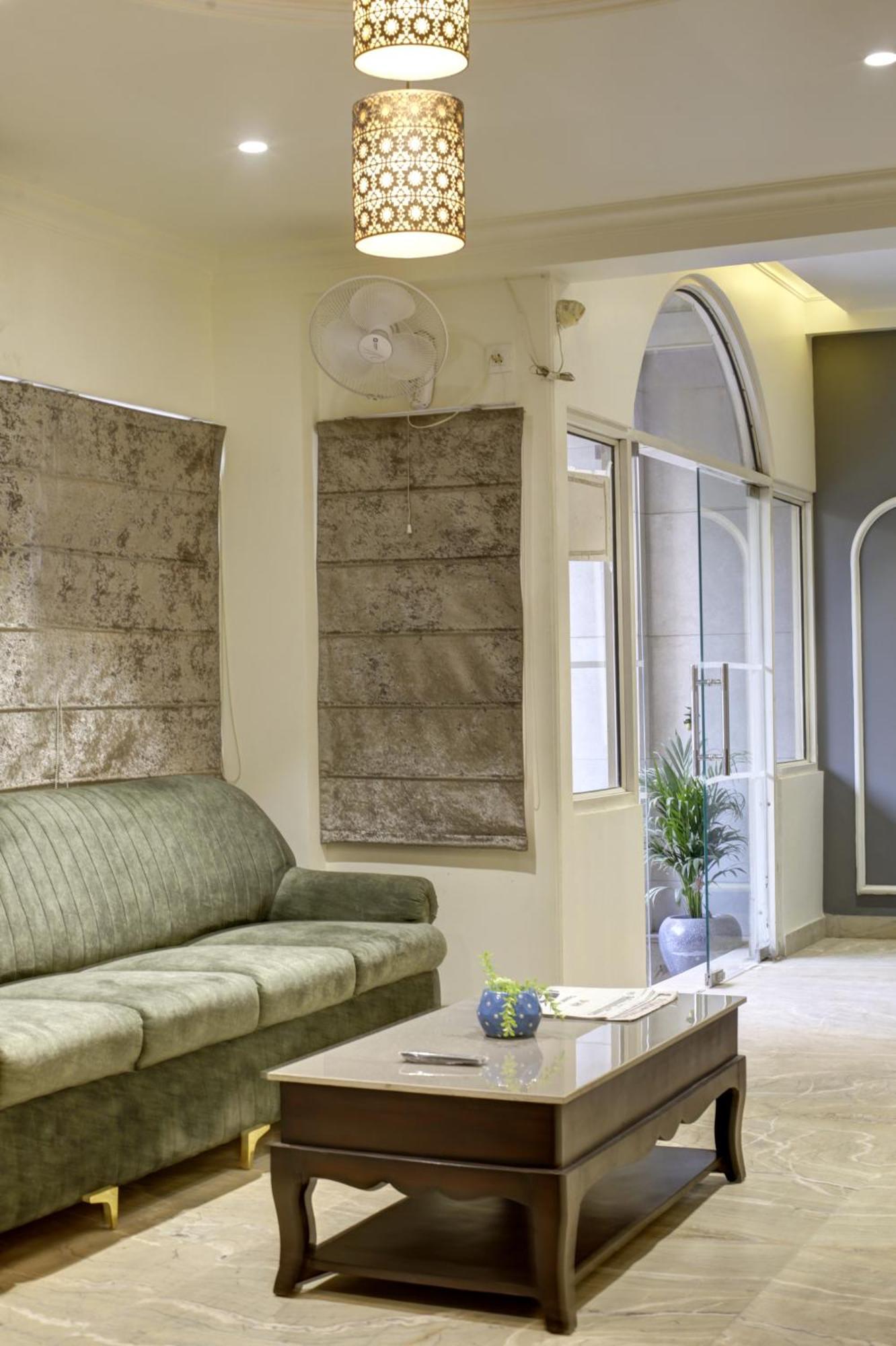 Hotel Kashish Plaza - 5 Mins From Metro Station Delhi  Exterior photo